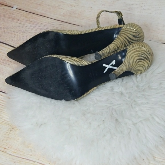 Colin Stuart ankle strap point toe gold zebra shoe - Picture 7 of 8